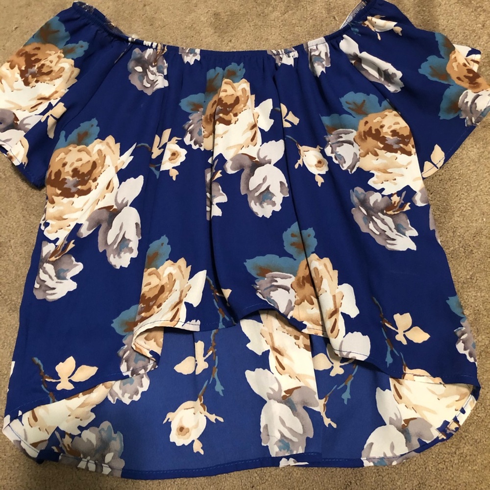 NWT! Silk-like blue floral blouse